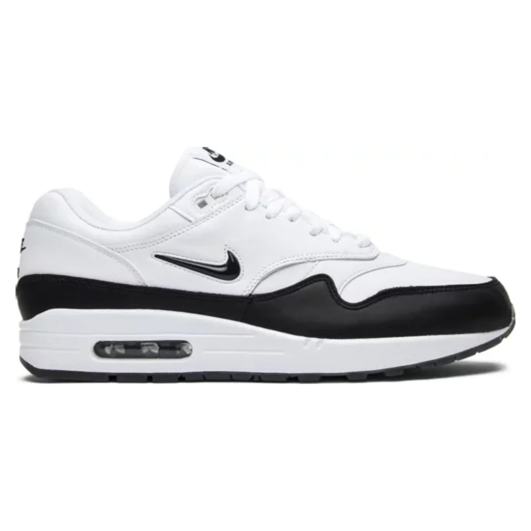 nike-air-max-1-panda-54037-1
